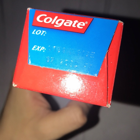 Supreme Colgate Toothpaste🆕 - Picture 8 of 12